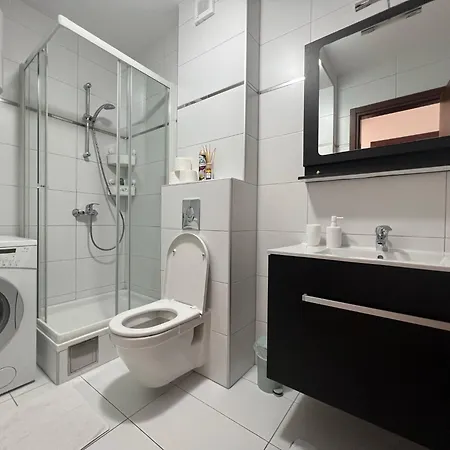 Apartment Lucija - Cozy Flat In The Center With A Sea View & Parking
