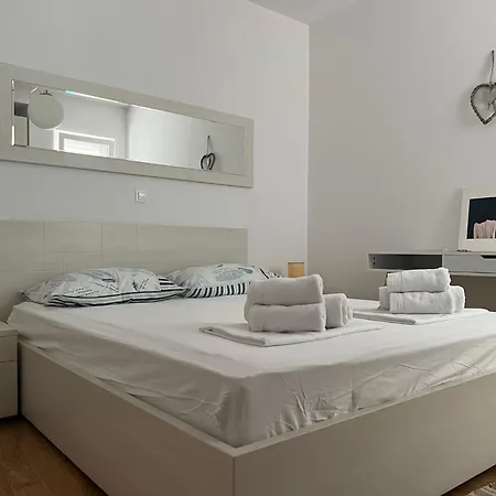 Lucija - Cozy Flat In The Center With A Sea View & Parking Apartment *